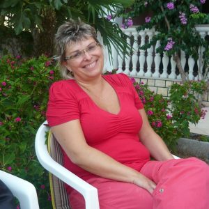 Élodie - rencontre-MILF-Nîmes