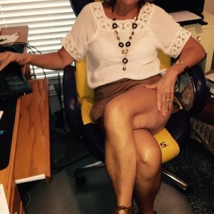 Chaud devant, mec viril recherché Clara - rencontre-Cougar-Nanterre
