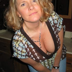 Emmanuelle - rencontre-MILF-Bourges