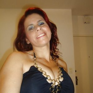 La curieuse du mardi soir Emmanuelle - rencontre-MILF-Cherbourg-en-Cotentin