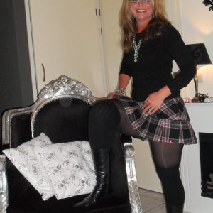 Antoinette - rencontre-MILF-Maisons-Alfort