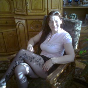 Prête à nicker avec toi Elodie - rencontre-Cougar-Lille